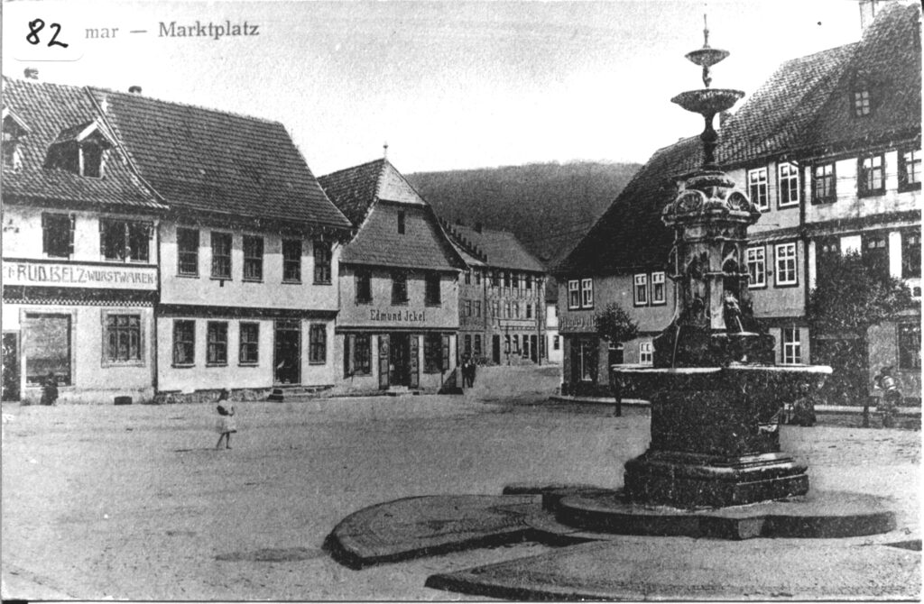 Errichtung des Marktbrunnens