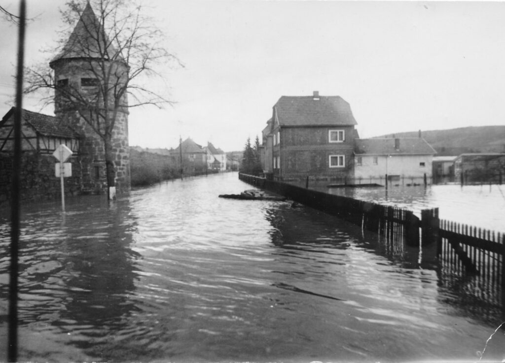 themar_feuerwehr_hochwasser_1967_0300023.jpg